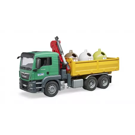 Camión de juguete MAN TGS Bruder a escala 1:16 con grúa y 3 contenedores de reciclaje.