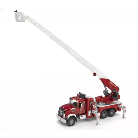Camión de bomberos de juguete MACK Bruder a escala 1:16 con escalera giratoria y manguera funcional.