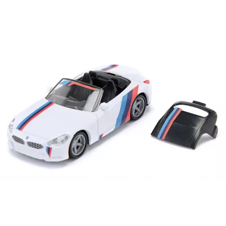Miniatura de coche BMW Z4 M40i a escala 1:50 con puertas practicables y piezas de metal.