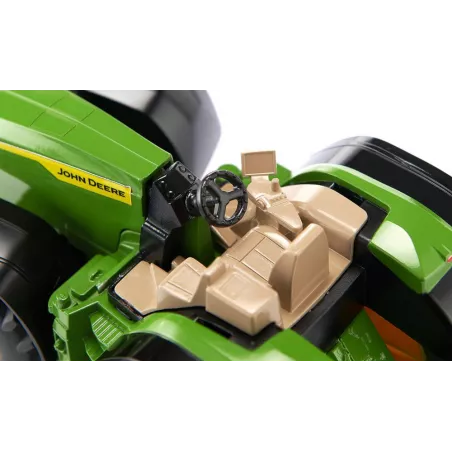 Tractor de juguete John Deere 8R 370 a escala 1:32 fabricado en metal y plástico