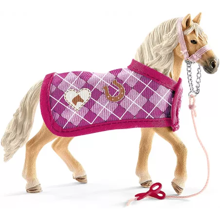 Set de diseño Horse Club Sofia de Schleich con semental andaluz, manta y accesorios de juguete para niños.