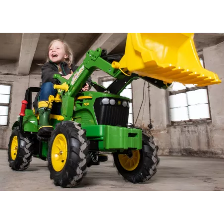 Tractor John Deere con pala ruedas neumaticas y marchas a pedales