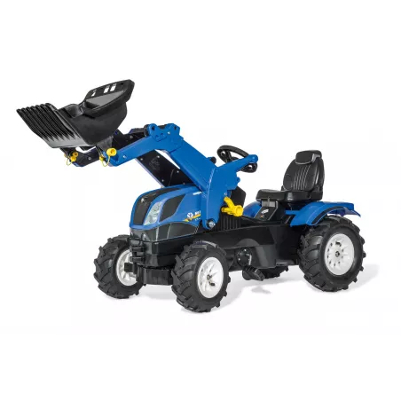 Tractor a pedales New Holland T7 azul con pala frontal y ruedas neumáticas para niños de 3 a 8 años.