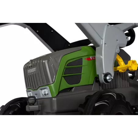 Tractor Fendt 211 Vario con pala a pedales
