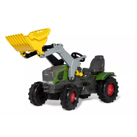 Tractor Fendt 211 Vario con pala a pedales