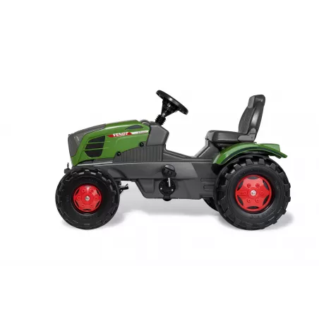 Tractor Fendt 211 vario a pedales