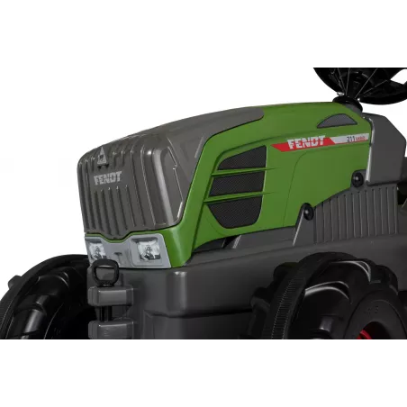 Tractor Fendt 211 vario a pedales
