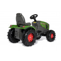 Tractor Fendt 211 vario a pedales