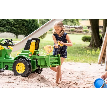 Remolque de juguete rollyBox para tractores de pedal infantiles, apto para niños de 3 a 10 años.