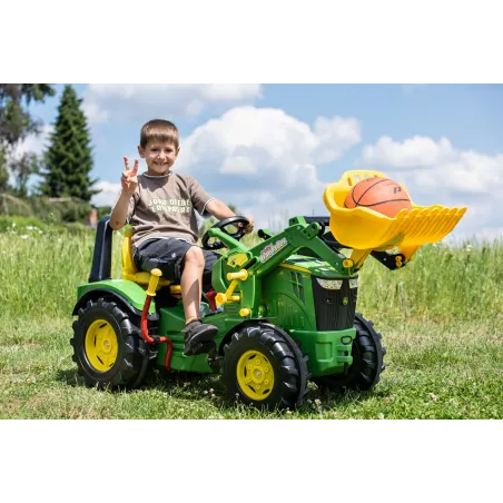 Tractor de pedales John Deere 8400R de Rolly Toys con pala cargadora frontal y freno para niños.