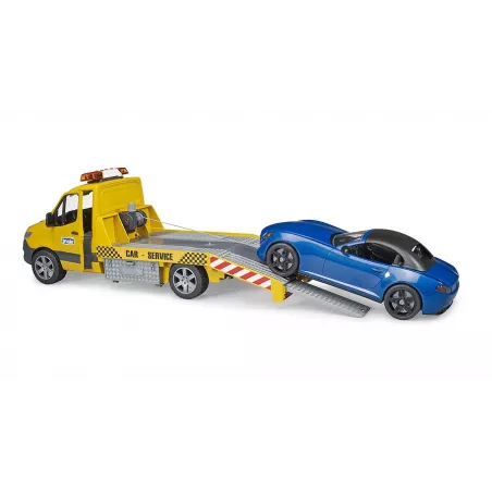 Portacoches de juguete Mercedes-Benz Sprinter de Bruder a escala 1:16 con luces, sonido y coche deportivo Roadster.