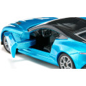 Maqueta a escala del Aston Martin DBS Superleggera azul Iceblue con puertas practicables y ruedas de goma.