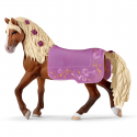 Caballo de juguete Paso Fino de Schleich, figura coleccionable pintada a mano con detalles realistas.