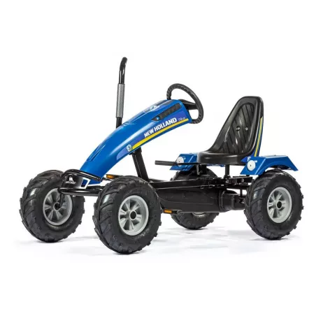 Tractor a pedales New Holland BF1 de Dino Cars con estructura metálica y asiento ajustable.