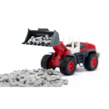 Set de construcción de carreteras Siku con camión de juguete y maquinaria pesada de metal.