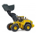 Cargadora sobre ruedas Volvo L260H de juguete BRUDER a escala 1:16 con brazo de carga funcional.