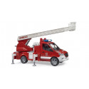 Camión de bomberos Mercedes-Benz Sprinter de juguete Bruder a escala 1:16 con escalera extensible.