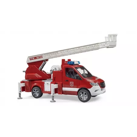 Camión de bomberos Mercedes-Benz Sprinter de juguete Bruder a escala 1:16 con escalera extensible.