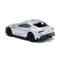 Coche a escala Toyota GR Supra en color plata carbón con carrocería de metal fundido y llantas de goma.