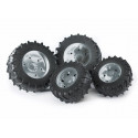 Neumáticos gemelos color plata para tractores de juguete Bruder serie 3000