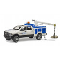 Camioneta de juguete RAM 2500 a escala 1:16 con grúa extensible y chasis todoterreno.