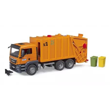 Camión de basura de juguete MAN TGS de Bruder a escala 1:16 con sistema de carga mecánico.