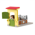 Box de juguete Schleich para ponis con figura de semental islandés y accesorios de alimentación.