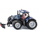 Tractor New Holland T7 de Siku a escala 1:32 edición limitada de Navidad con Papá Noel al volante.