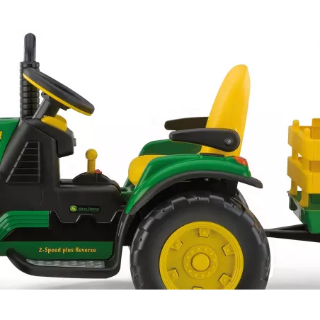 Tractor eléctrico infantil John Deere Ground Force con remolque en color verde y amarillo.
