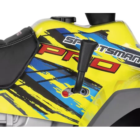 Quad eléctrico infantil Polaris Sportsman Pro Cítricos de 24V con ruedas de goma para terrenos difíciles.