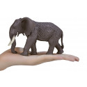 Figura realista de elefante africano con textura detallada para decoración y coleccionistas.